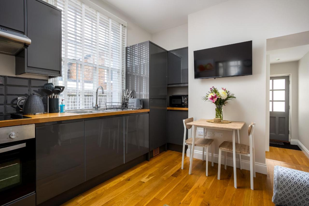 Contemporary Ground Floor Apartment - Town Centre With Parking! Cheltenham Luaran gambar