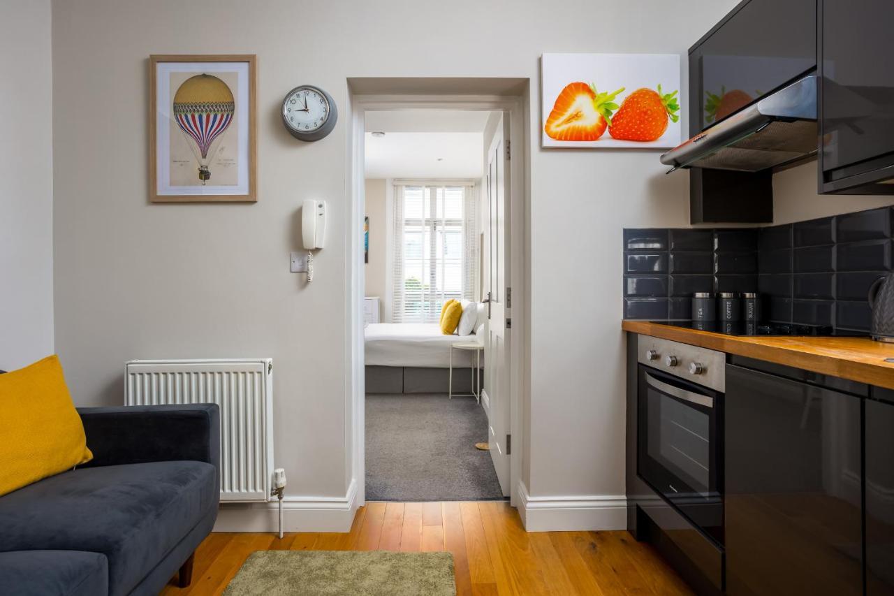 Contemporary Ground Floor Apartment - Town Centre With Parking! Cheltenham Luaran gambar