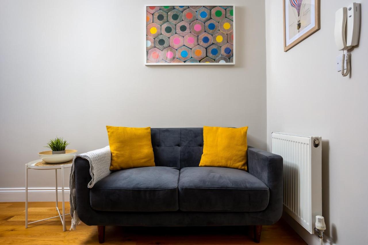 Contemporary Ground Floor Apartment - Town Centre With Parking! Cheltenham Luaran gambar